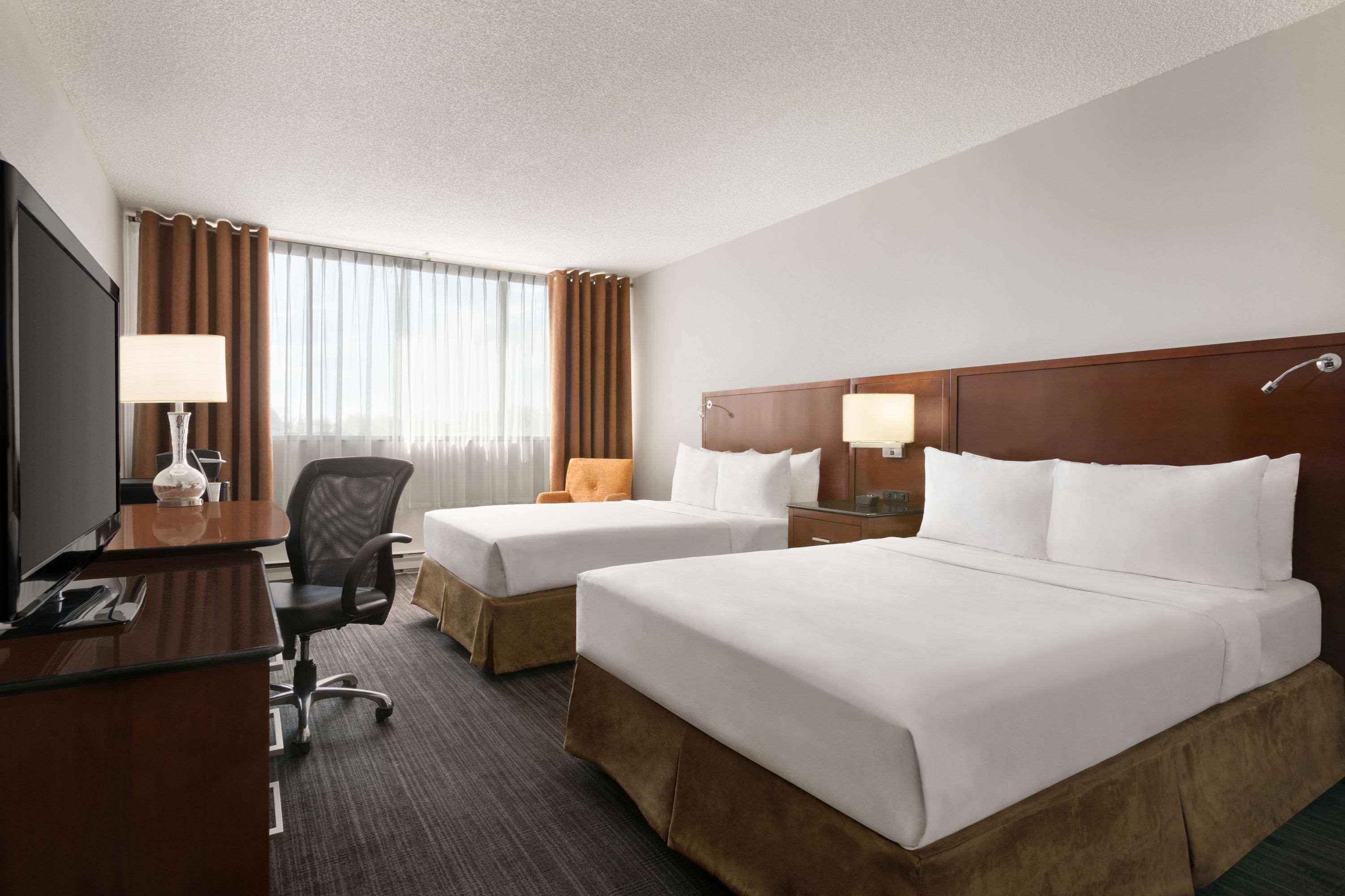 ทราเวลลอดจ์ โฮเทล แอนด์ คอนเวนชัน เซ็นเตอร์ ควิเบก ซิตี้ Hotel ควิเบกซิตี้ ภายนอก รูปภาพ