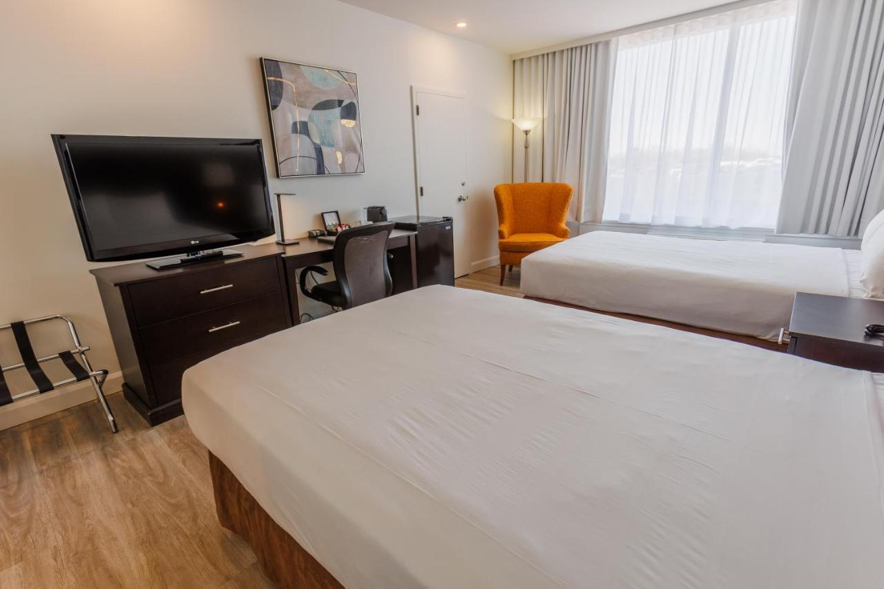 ทราเวลลอดจ์ โฮเทล แอนด์ คอนเวนชัน เซ็นเตอร์ ควิเบก ซิตี้ Hotel ควิเบกซิตี้ ภายนอก รูปภาพ