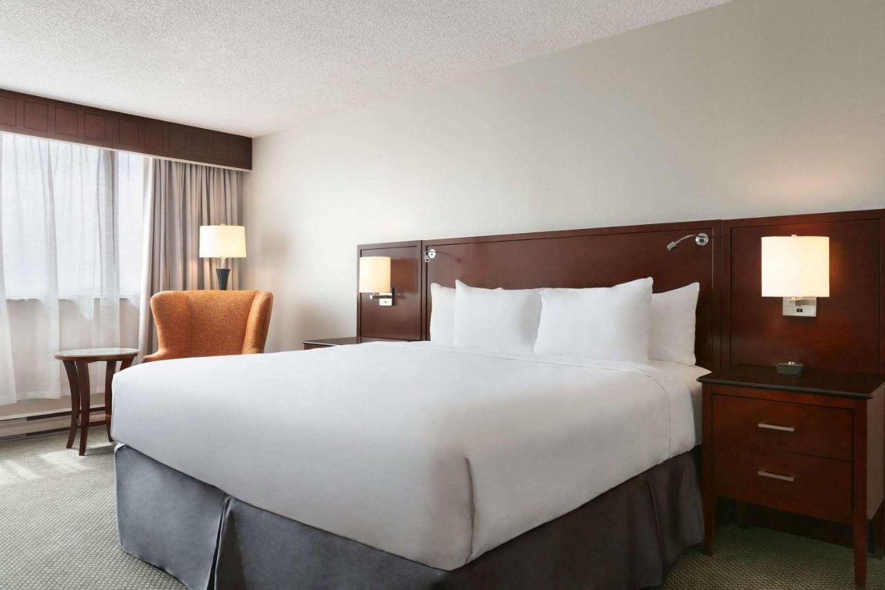 ทราเวลลอดจ์ โฮเทล แอนด์ คอนเวนชัน เซ็นเตอร์ ควิเบก ซิตี้ Hotel ควิเบกซิตี้ ภายนอก รูปภาพ