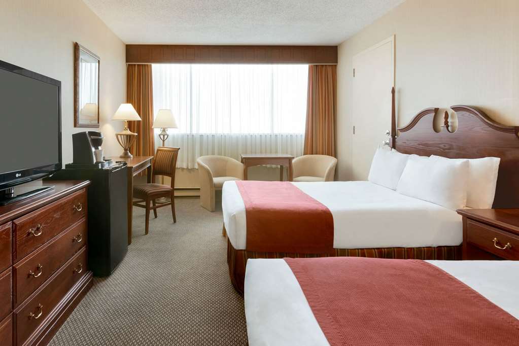 ทราเวลลอดจ์ โฮเทล แอนด์ คอนเวนชัน เซ็นเตอร์ ควิเบก ซิตี้ Hotel ควิเบกซิตี้ ห้อง รูปภาพ