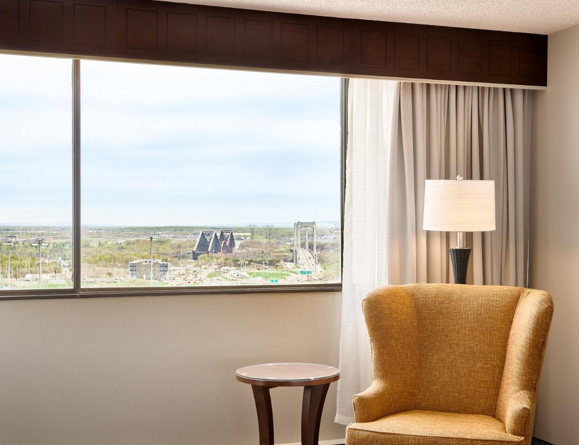 ทราเวลลอดจ์ โฮเทล แอนด์ คอนเวนชัน เซ็นเตอร์ ควิเบก ซิตี้ Hotel ควิเบกซิตี้ ภายนอก รูปภาพ
